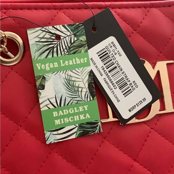 Badgley Mischka Vegan Leather Crossbody Bag w/ Tags  BADGLEY‎ MISCHKA Red Vegan Leather Quilted Logo bag